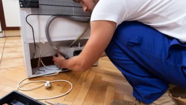 Τεχνικός Ψυγείων: Τι κάνει, πότε τον χρειάζεστε και πώς να επιλέξετε τον σωστό